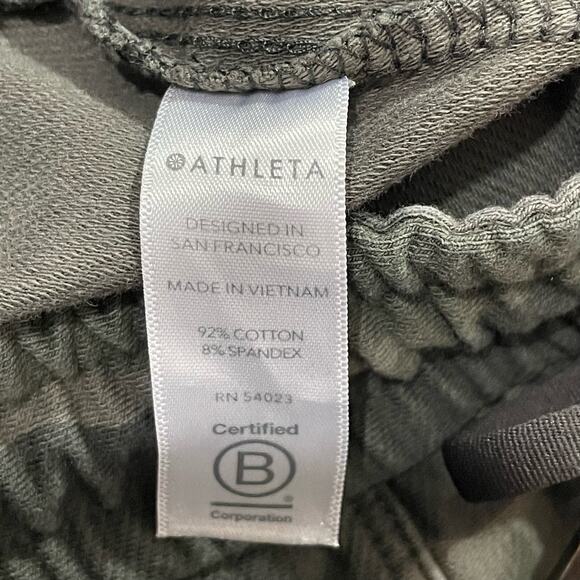 Athleta Farallon Pant - Olive Camo - 6 - Picture 14 of 16